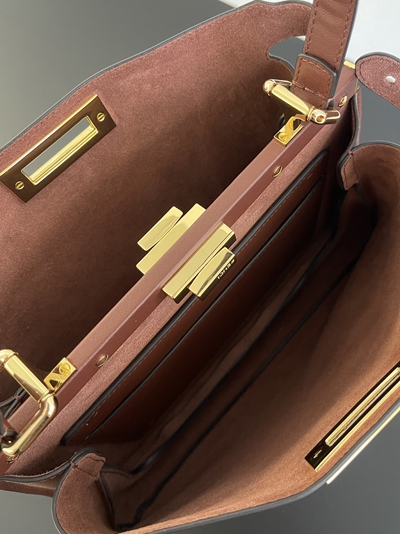 フェンディバッグ着用イメージ